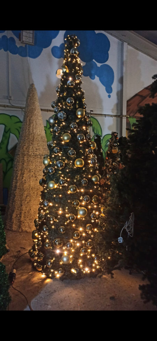 Gold Baubles Xmas tree - 10ft pre lit Christmas Tree