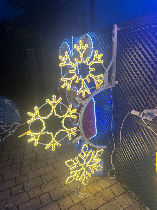 Hang Christmas Lights near me - White LED Snowflake Pole Mounted Xmas light