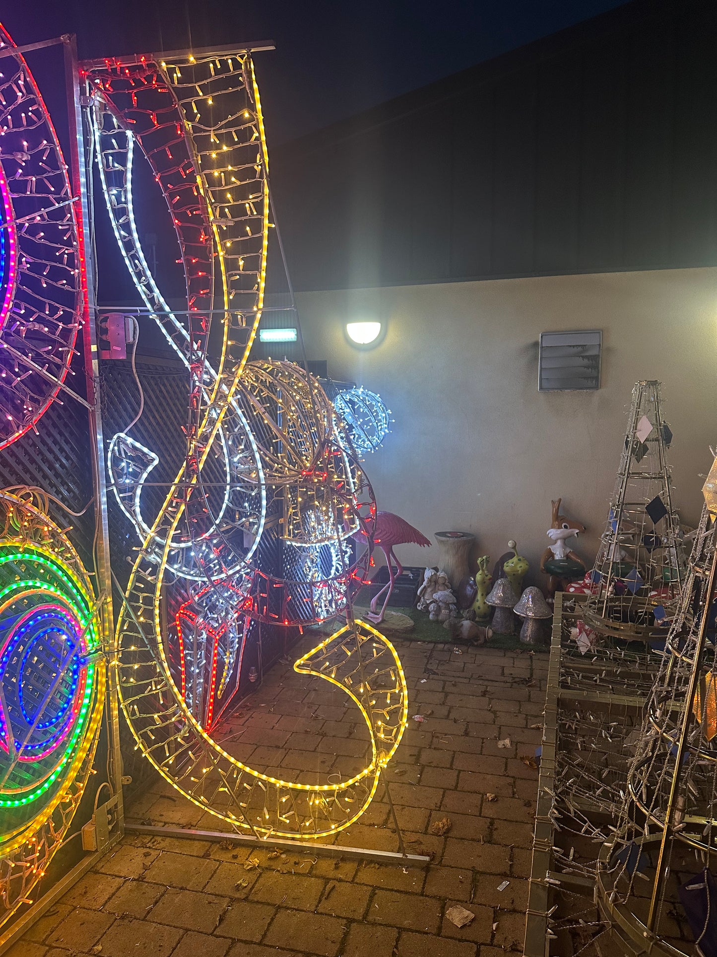 Smart Christmas Lights - Yellow and White LED Swirl - Giant Christmas Decorations