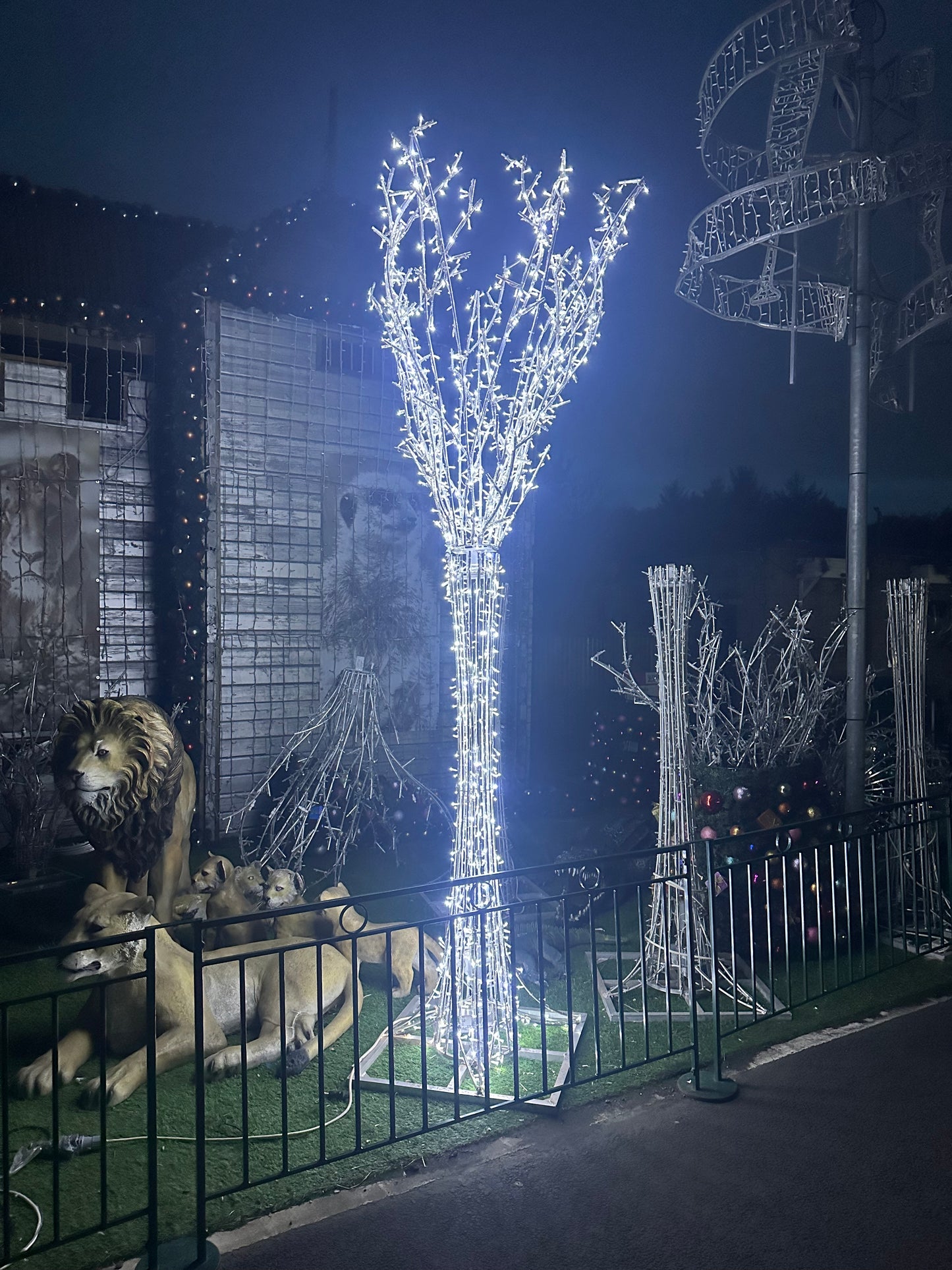 12ft Pre Lit Christmas Tree - Outdoor Christmas Tree For Sale - Commercial Graded Lighting tree