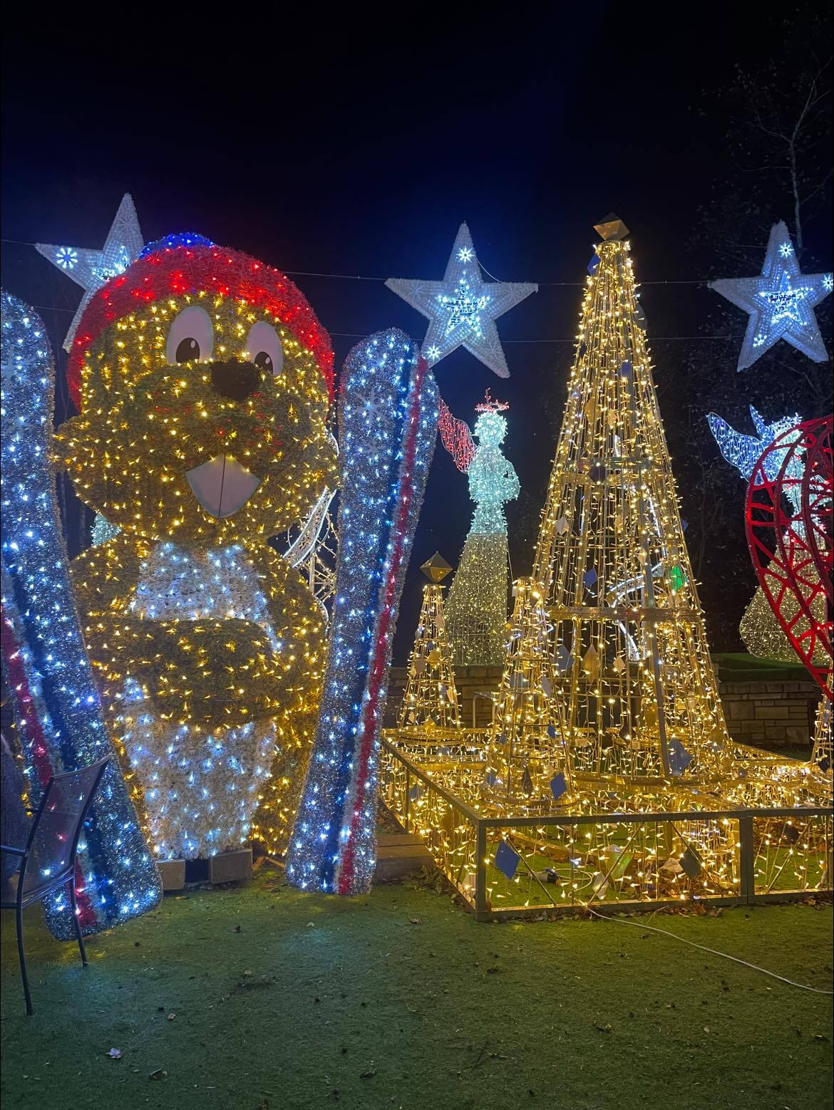 Christmas store displays for sale