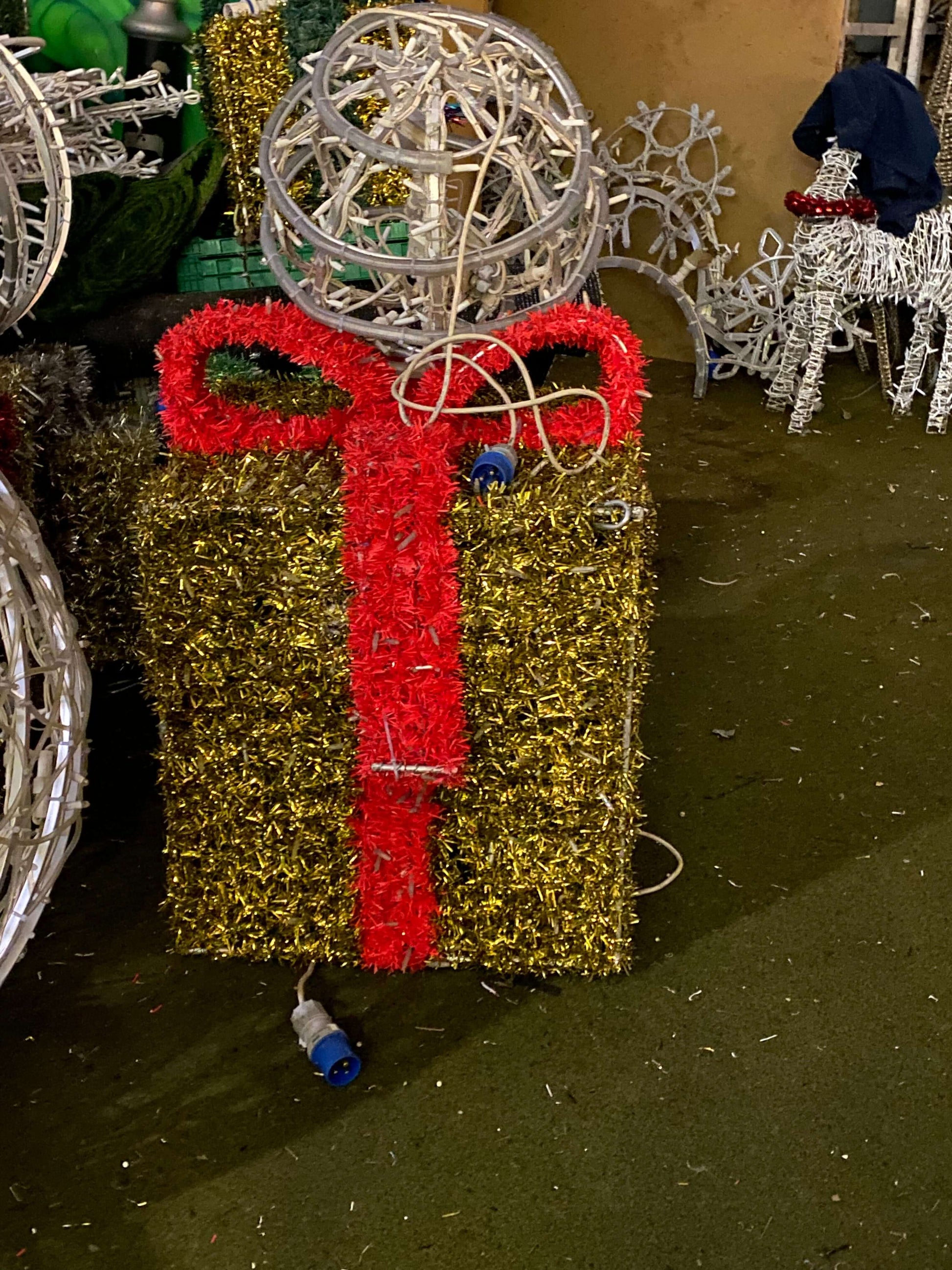 grinch christmas decorations