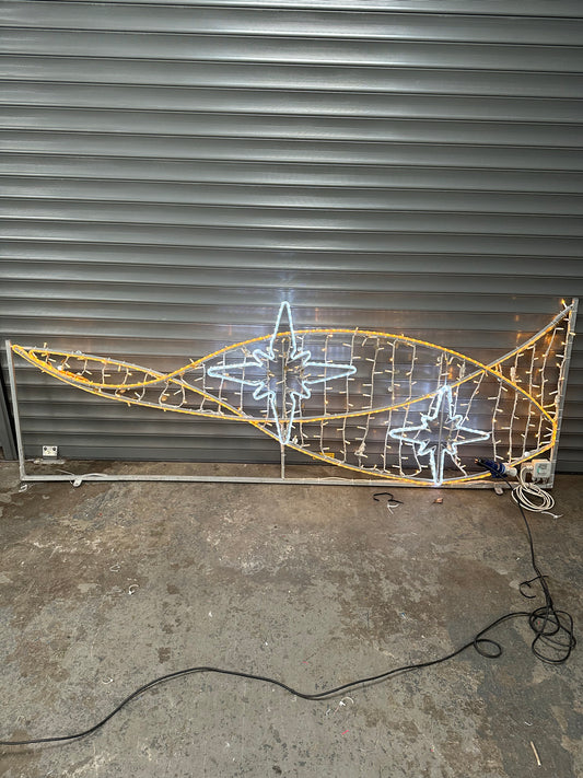 Banner lights yellow and White star